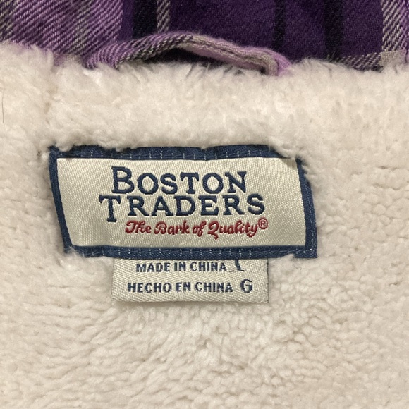 Boston Traders size large buttoned down plaid jacket with a hoodie - Picture 6 of 8